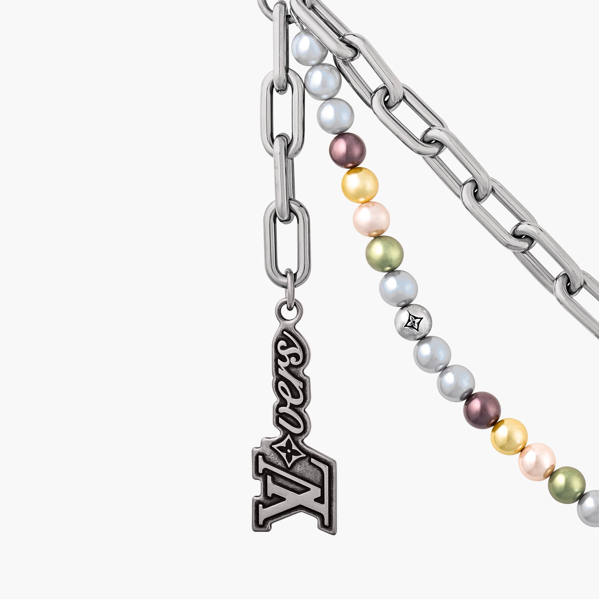 louis-vuitton-pearls-chain-  