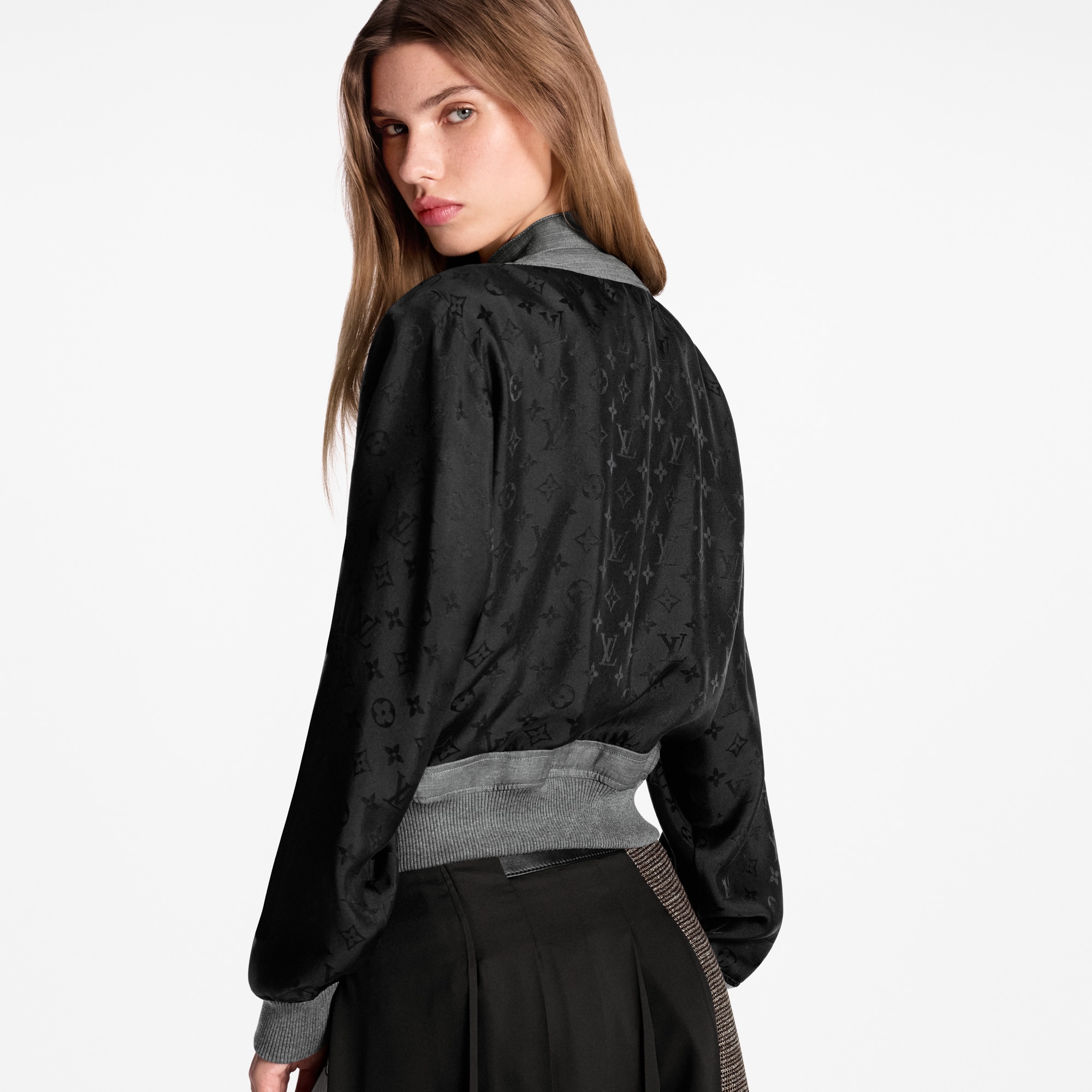 リバーシブル ネームタグ ボンバージャケット  ウィメンズ ウェア(洋服) (製品ズーム)