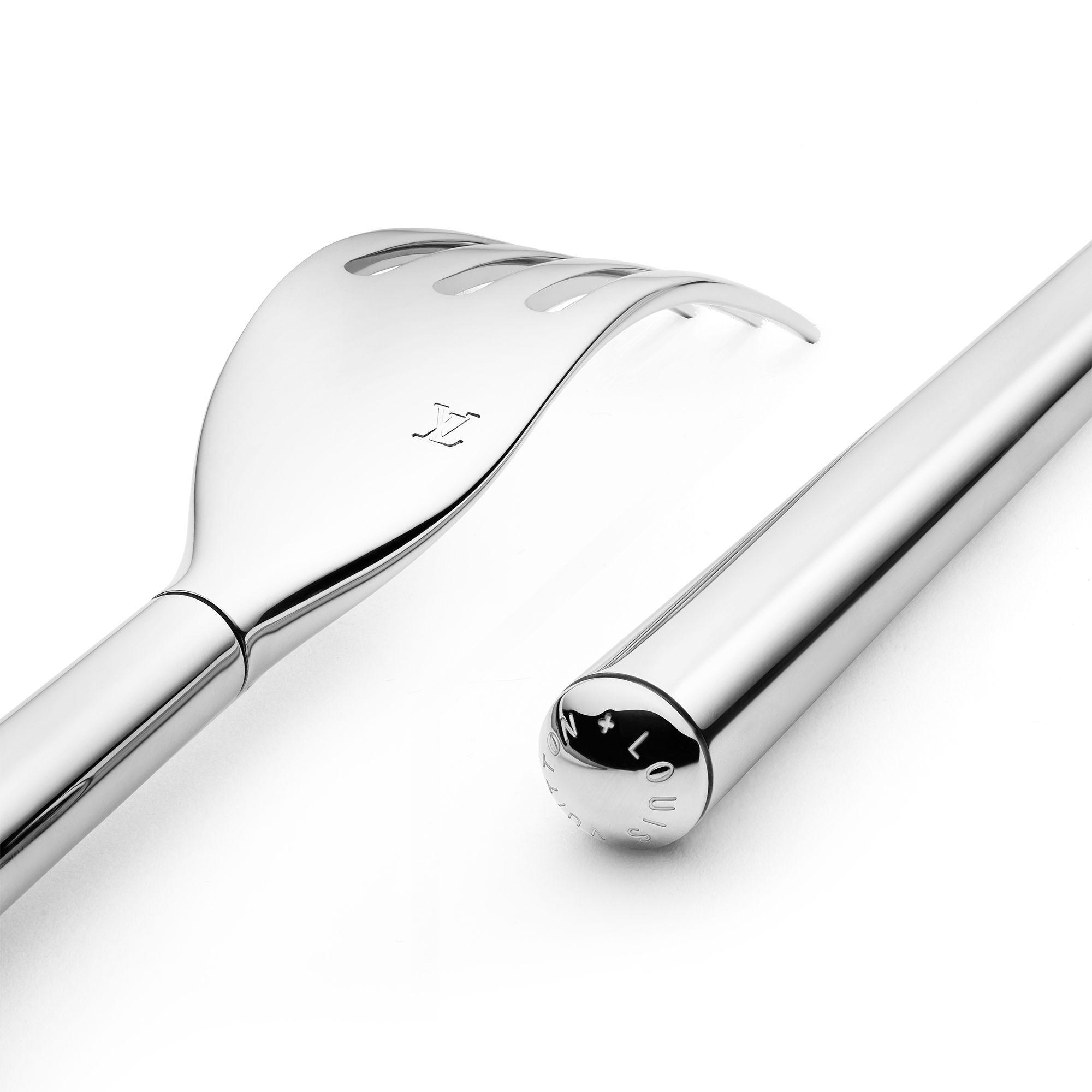 Rivet Dinner Set  トランク、トラベル & ホーム ホーム & テーブルウェア (製品ズーム)