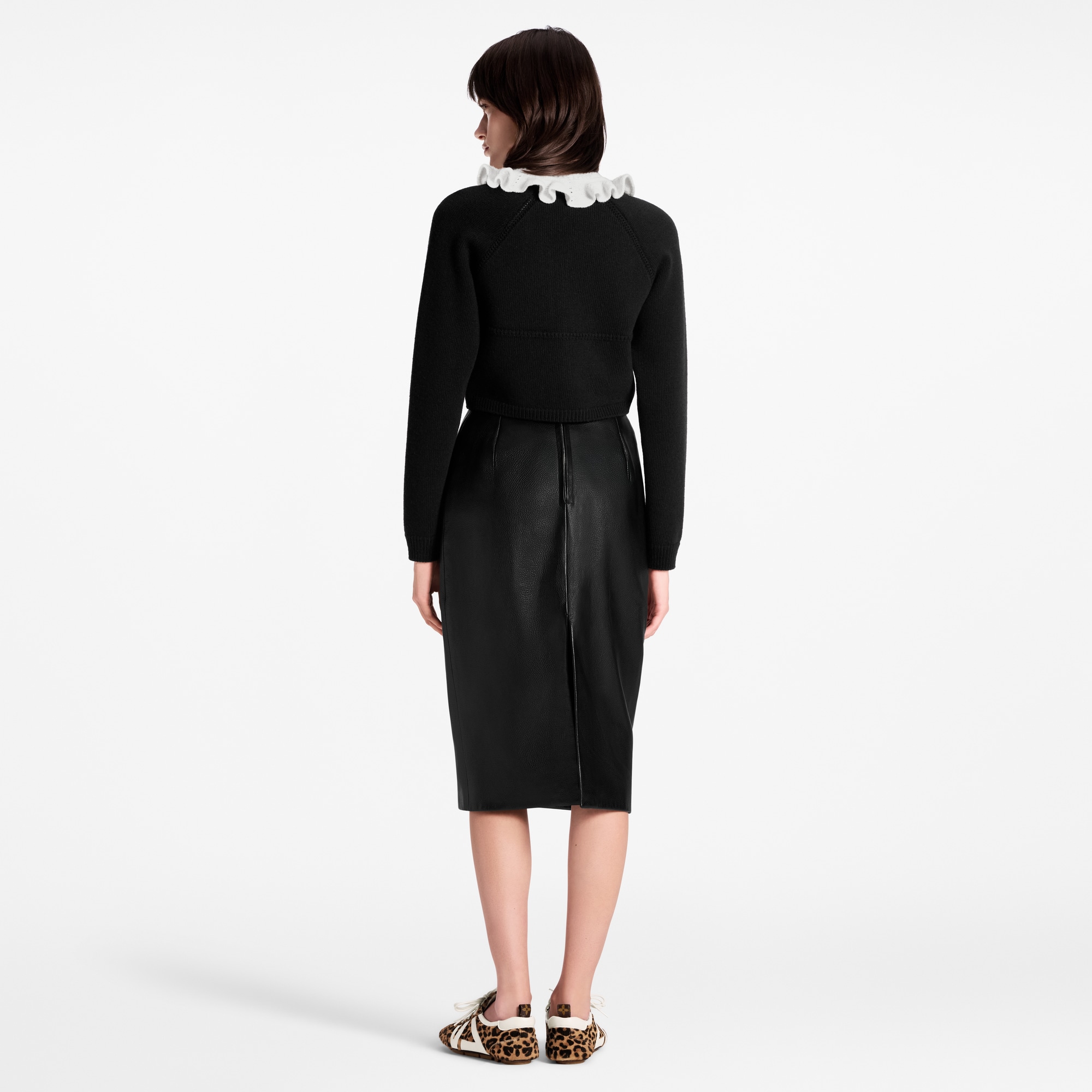 ラッフルカラー カーディガン  ウィメンズ ウェア(洋服) (製品ズーム)