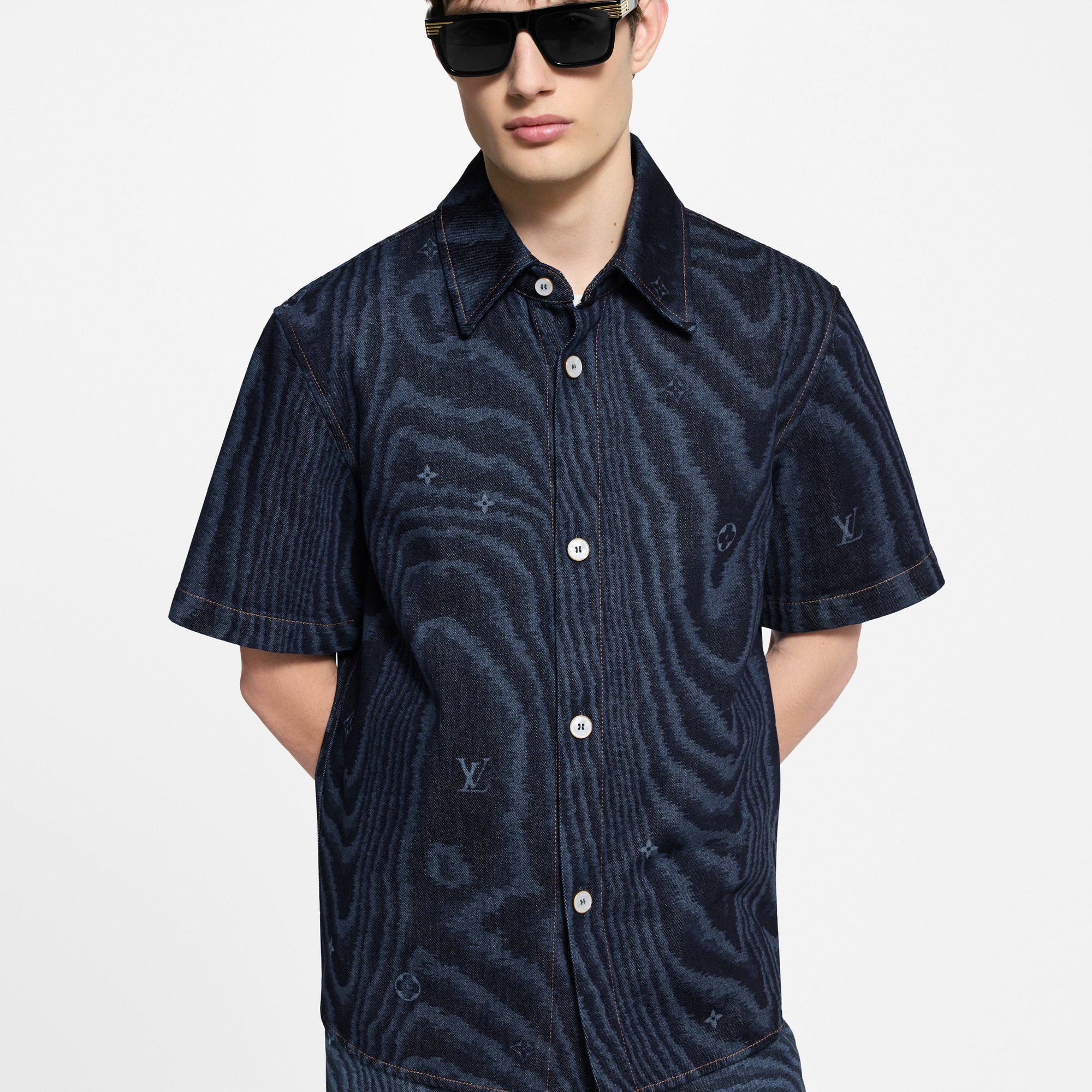 ショートスリーブ デニムシャツ  メンズ ウェア(洋服) (製品ズーム)