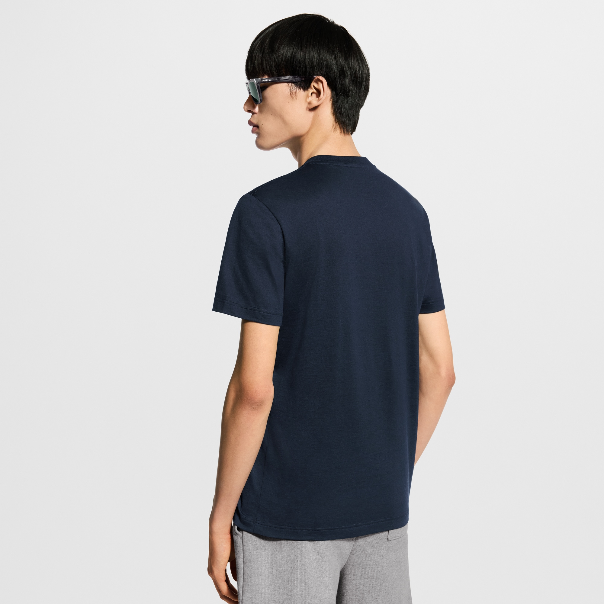 ショートスリーブ シグネチャー Tシャツ ｜ルイ・ヴィトン 公式サイト 
