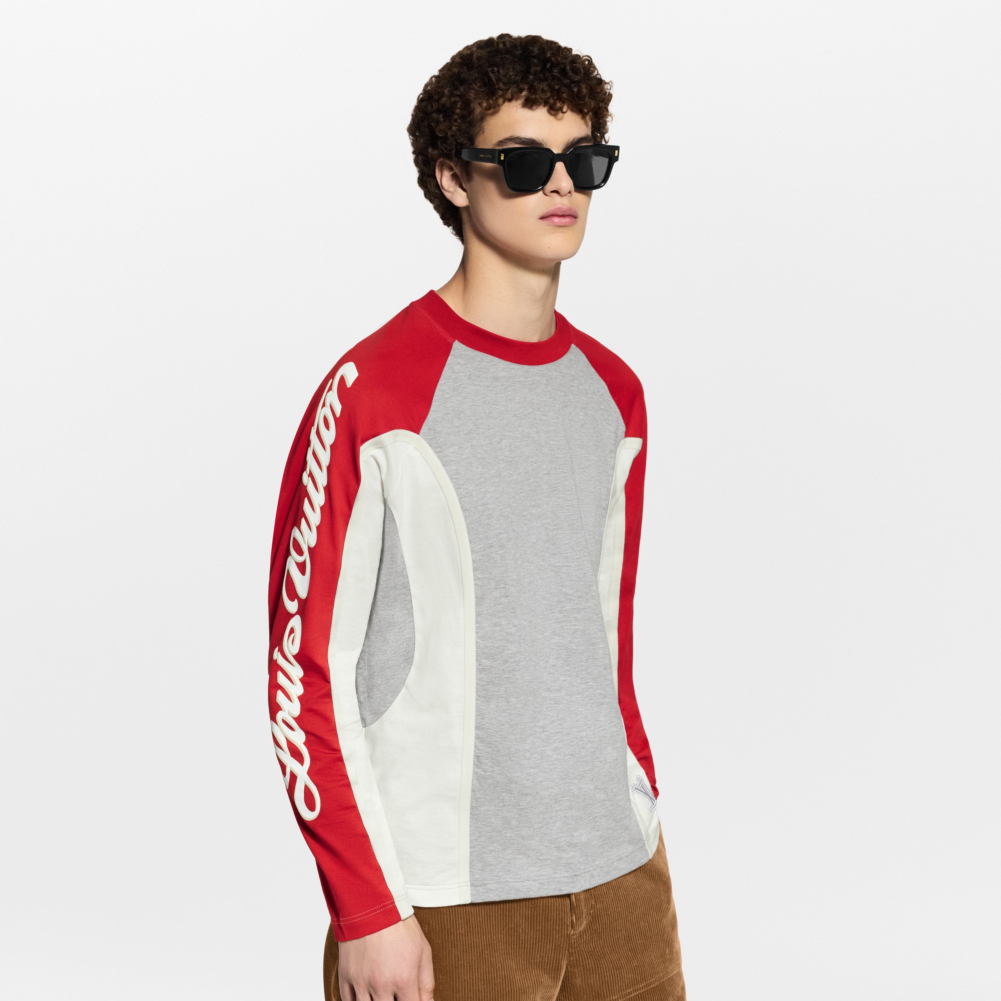 シグネチャー ロングスリーブTシャツ  メンズ ウェア(洋服) (製品ズーム)