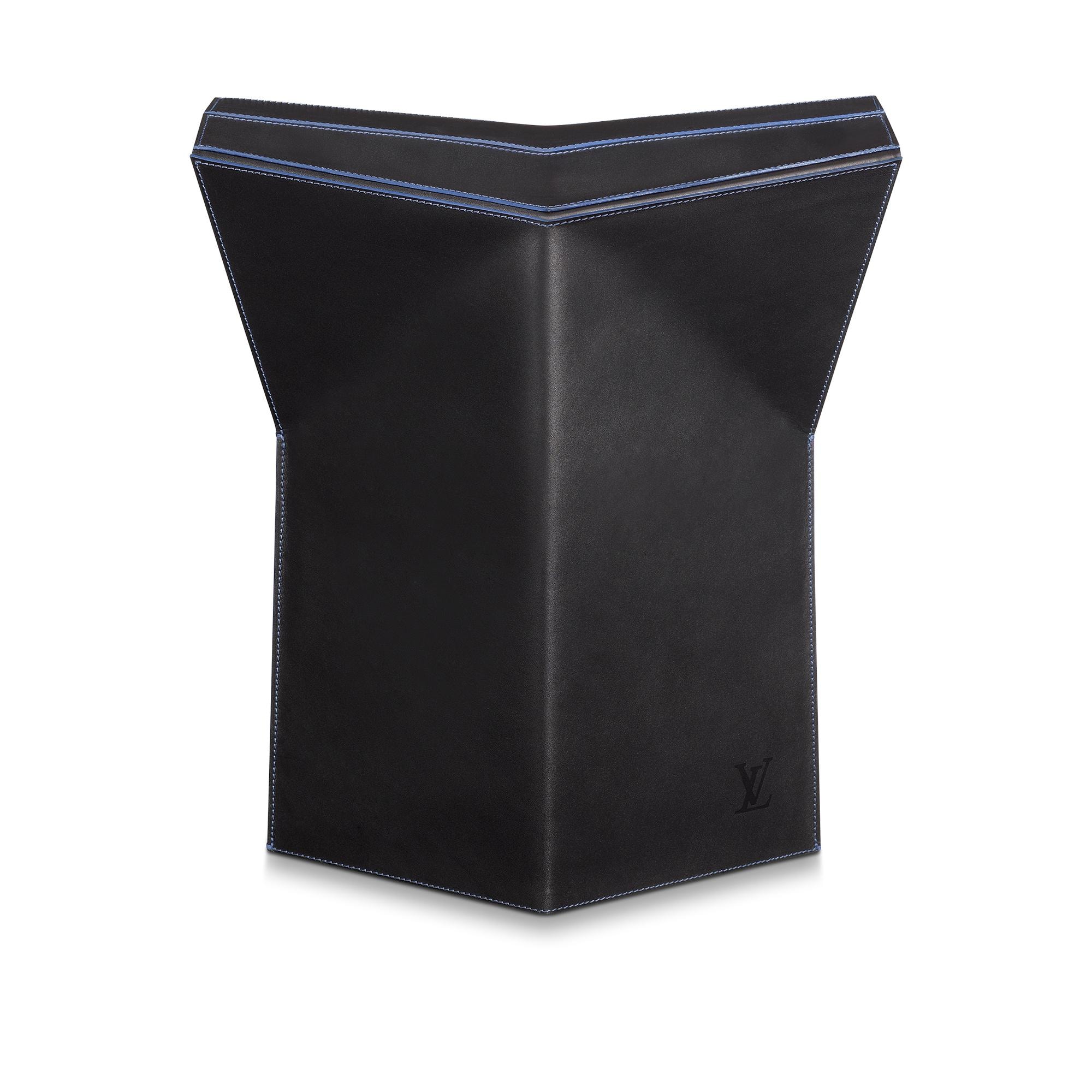 Stool By Atelier Oï  トランク、トラベル & ホーム ホーム & テーブルウェア (製品ズーム)