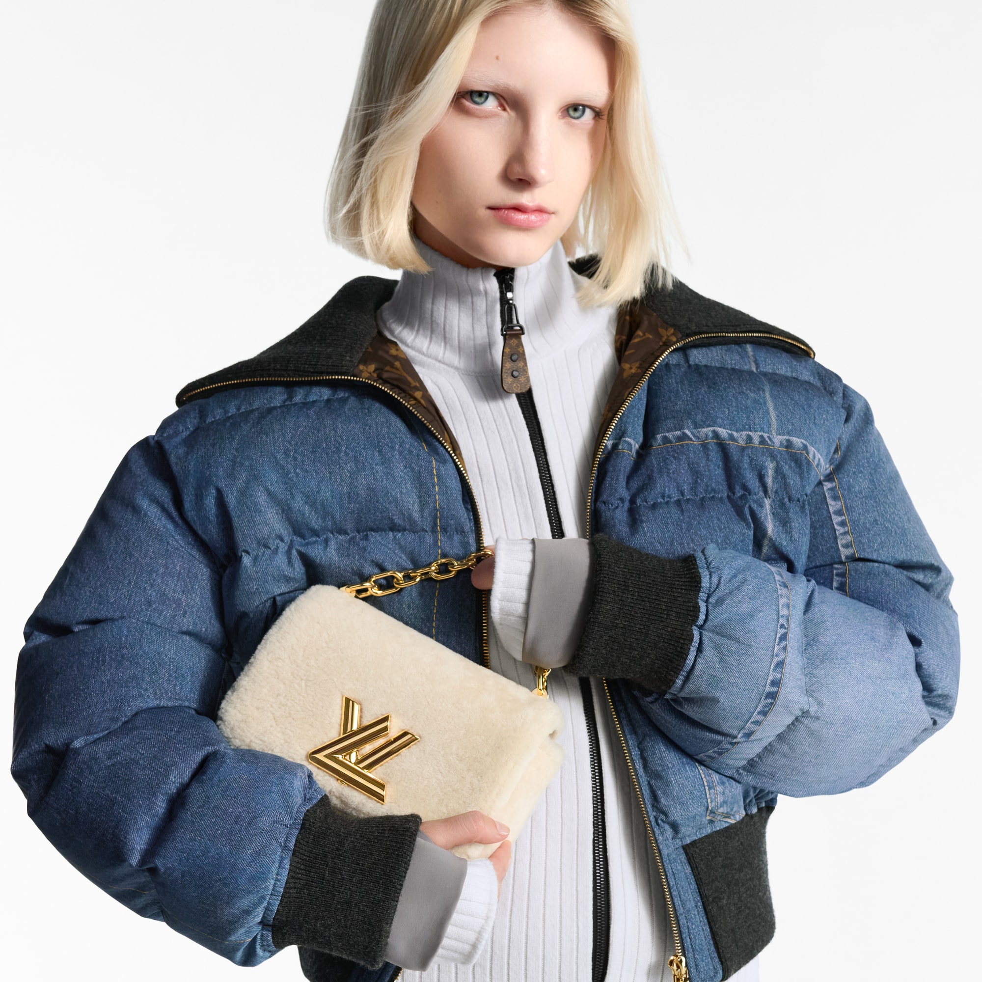 ツイスト PM  バッグ･財布･小物 ウィメンズ･バッグ (製品ズーム)