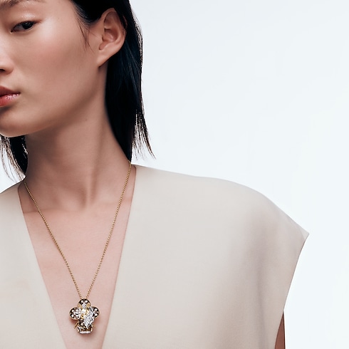 ペンダント ヴィヴィエンヌ ホース(イエローゴールド×ホワイトゴールド×ラッカー×ダイヤモンド) Les Extraordinaires(レ・ゼクストラオーディネル) ジュエリー (製品ズーム)