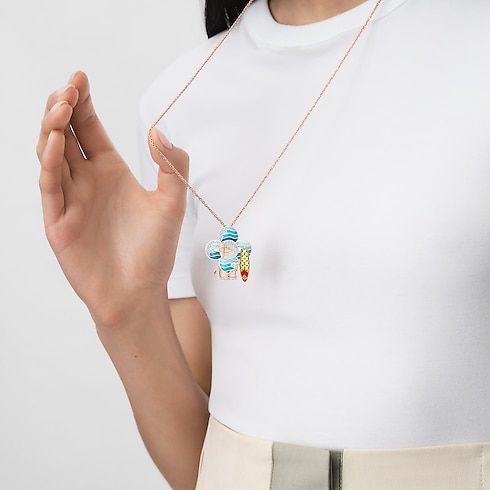 ペンダント ヴィヴィエンヌ サーファー(18Kスリーゴールド×ダイヤモンド×ラッカー) ジュエリー ジュエリー カテゴリー (製品ズーム)