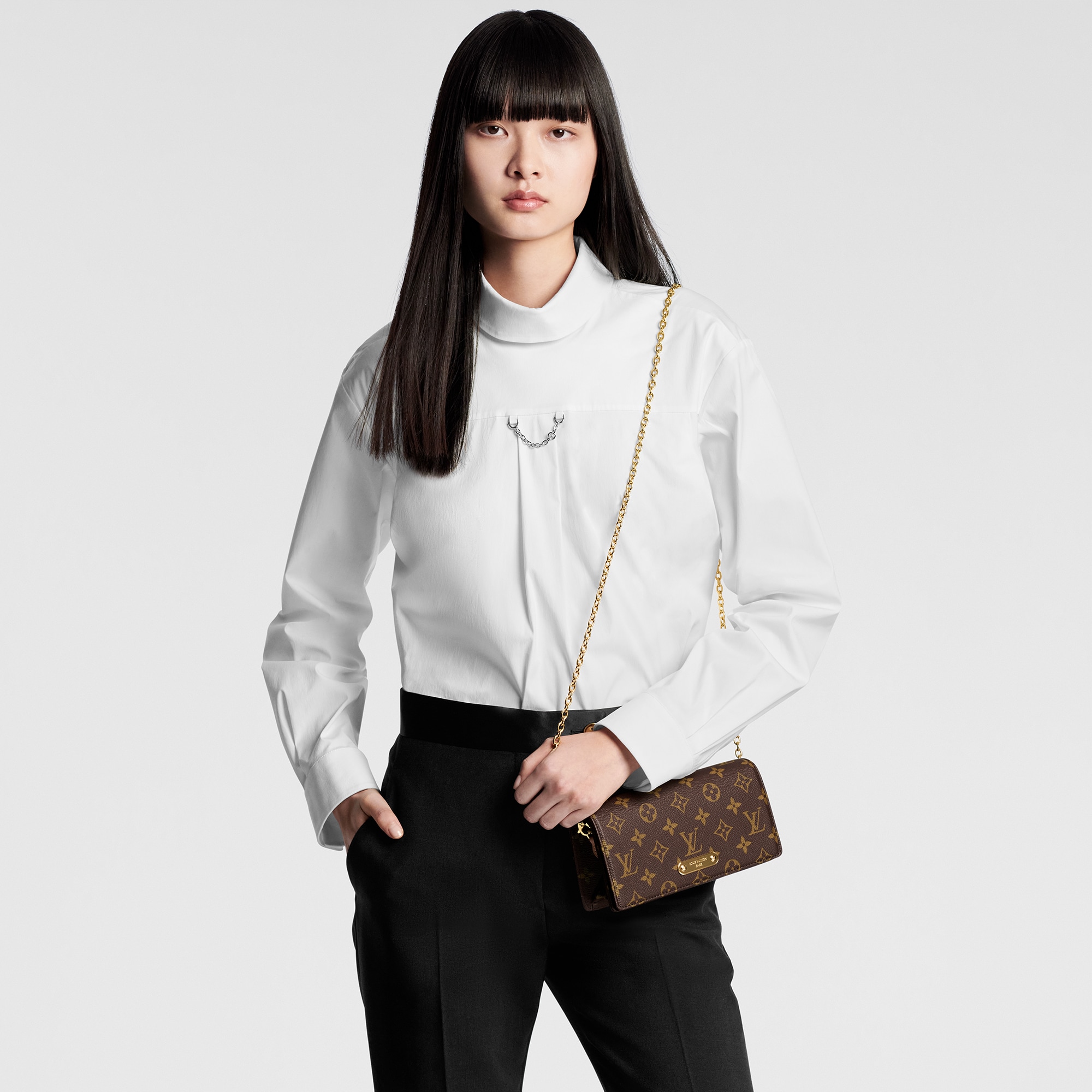 ウォレット オン チェーン･リリー モノグラム ウィメンズ 財布＆小物 (製品ズーム)