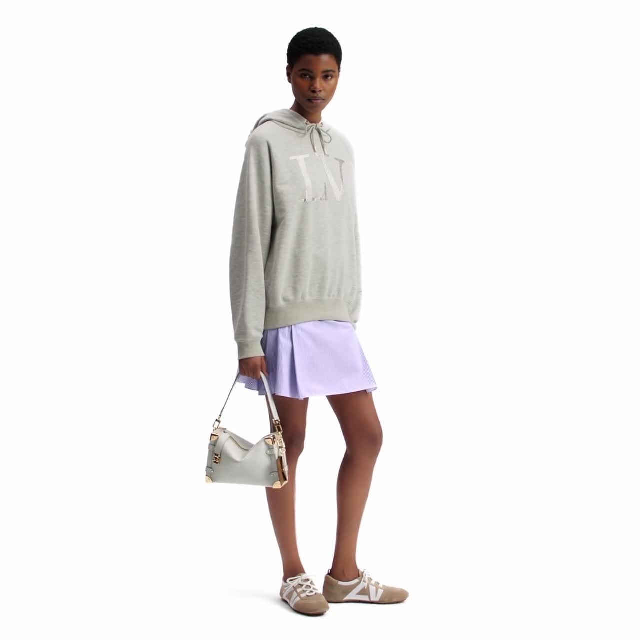 CUTEな一着!!【LOUIS VUITTON】プリントシグネチャーフーディ ラインストーン シグネチャー フーディ |ルイ・ヴィトン 公式
